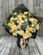 Букет цветов из:  Розы и Лизиантусы в Туртас