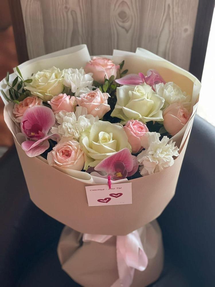 Букет цветов из: Орхидеи, Розы и Гвоздики в Туртас