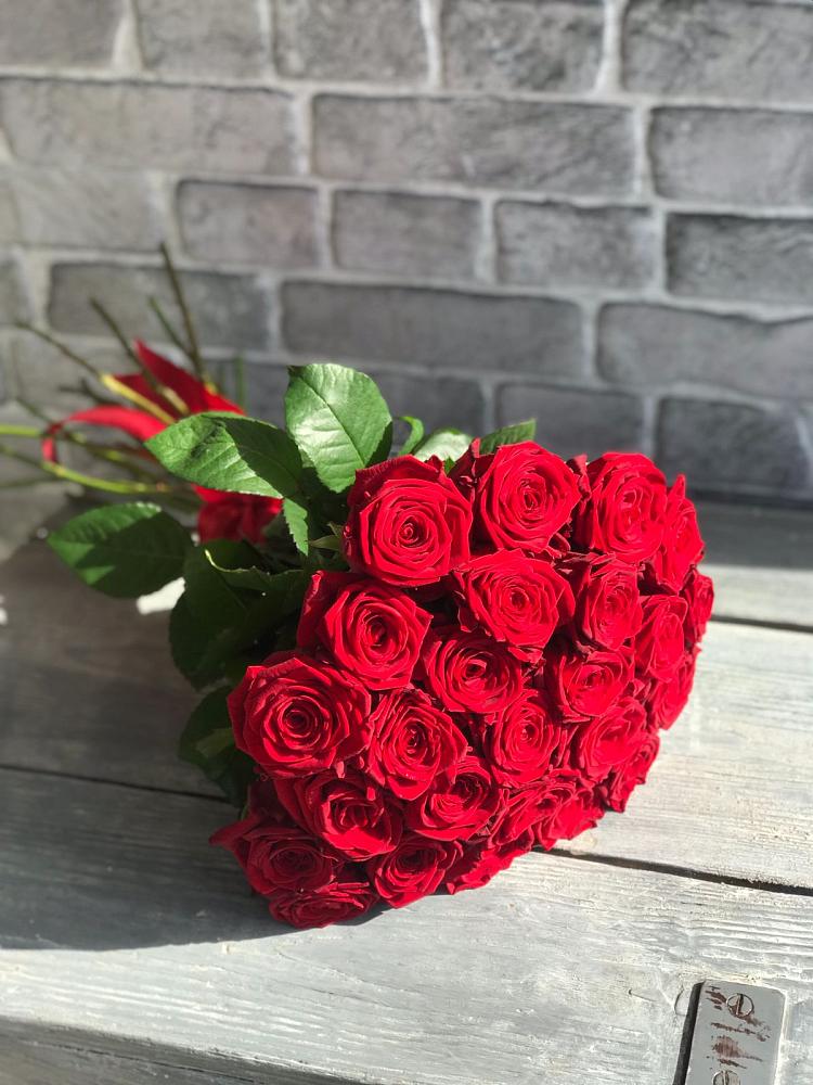 Букет Красные розы Фридом в Туртас