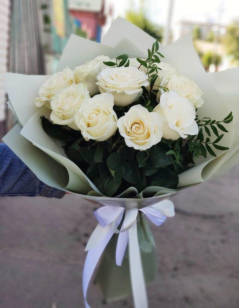 Букет Белые розы Проуд в Туртас
