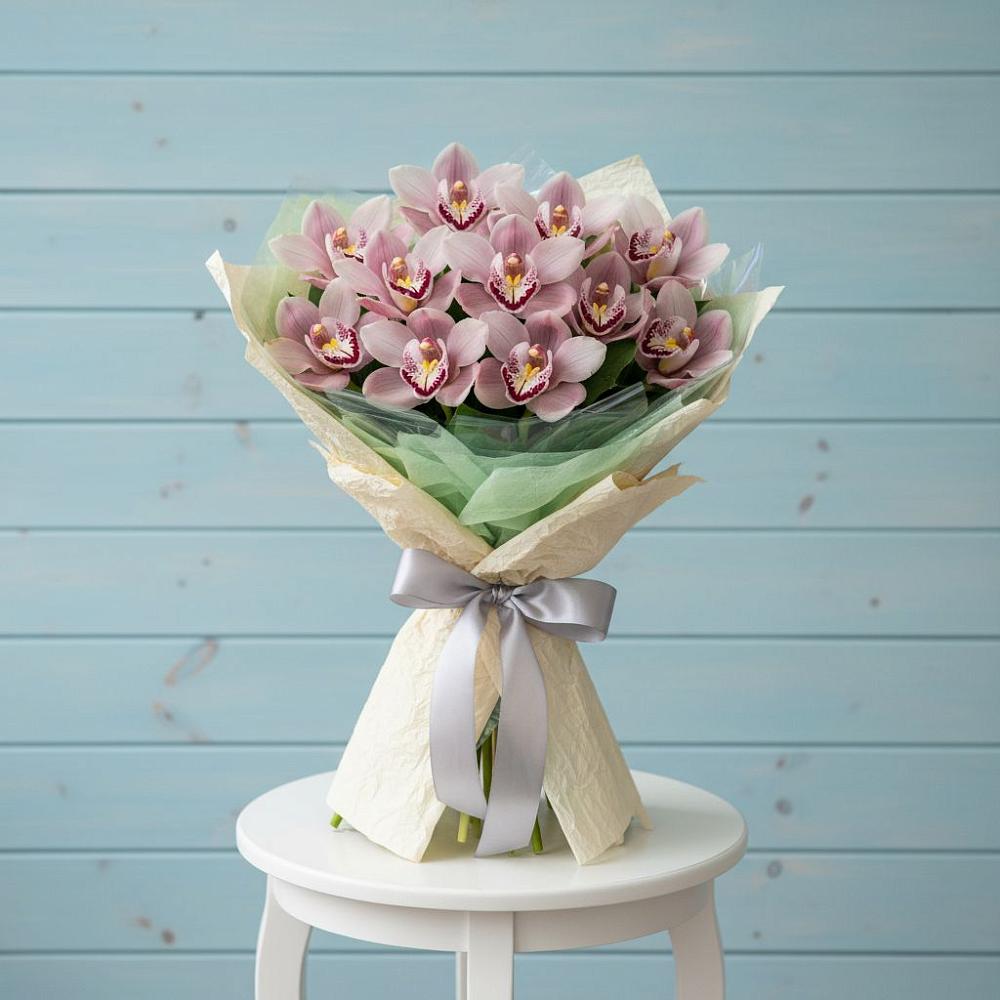 Букет цветов из: Орхидеи и Розы в Туртас