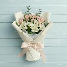 Букет цветов из:  Альстромерии в Туртас