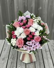 Букет цветов из:  Альстромерии, Гвоздики, Розы и Хризантемы в Туртас