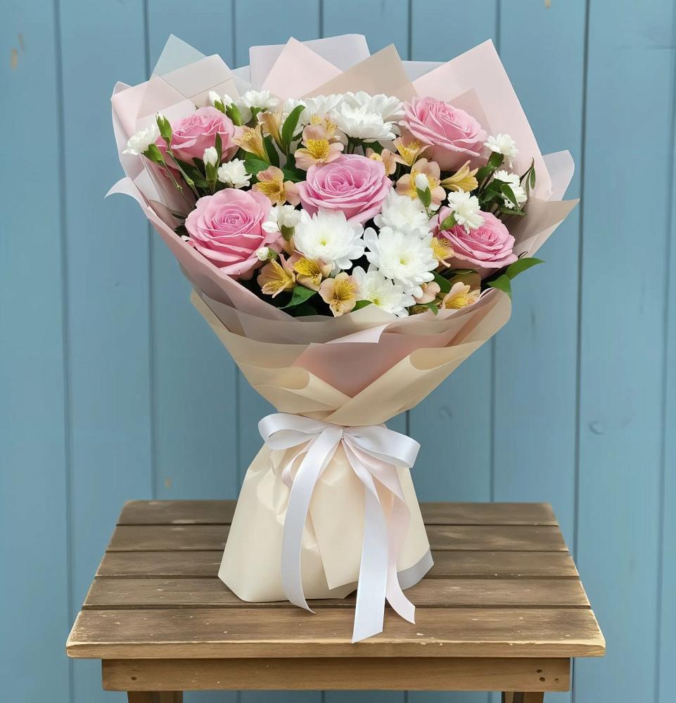 Букет цветов из: Гвоздики, Орхидеи и Розы в Туртас