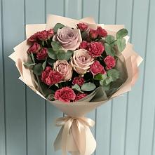 Букет цветов из:  Гвоздики и Розы в Туртас
