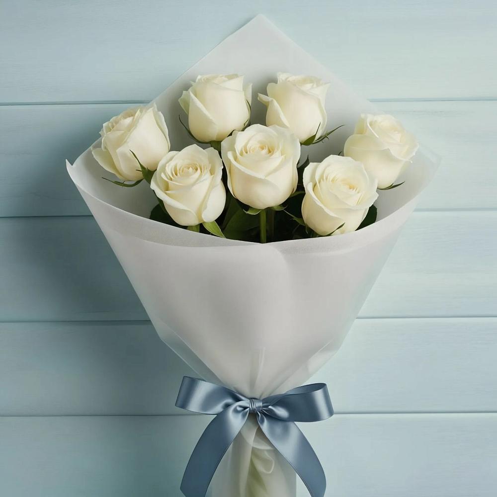 Букет 7 Белых роз Эдлесс Лав в Туртас