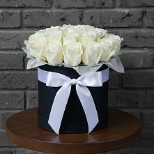 Цветочная композиция из Розы в шляпной коробке в Туртас